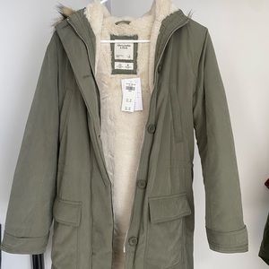 Brand new Abercrombie water-resistant coat